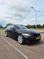 BMW 3-Serie 2.0 I 320 Touring 125KW 2007 Zwart, Auto's, Achterwielaandrijving, Zwart, 4 cilinders, Zwart
