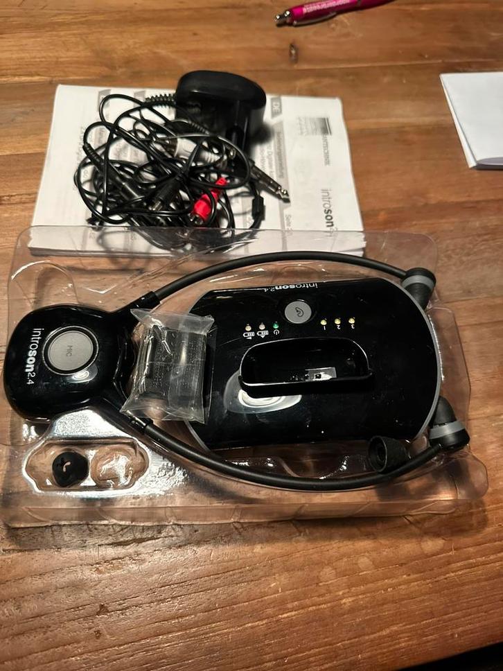 Introson 2,4 GHz TV Luister-Systeem  zelfde ( Sonumaxx 2.4 ), Diversen, Verpleegmiddelen, Zo goed als nieuw, Verzenden