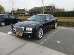 Chrysler 300C 5.7 V8 AUT 2005 Zwart, Auto's, Chrysler, Origineel Nederlands, Te koop, 5 stoelen, Benzine