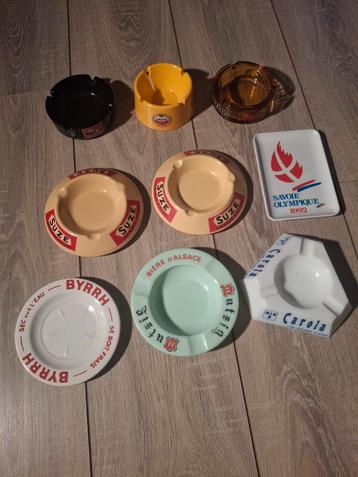 Lot 9 leuke originele vintage asbakken uit Frankrijk  beschikbaar voor biedingen