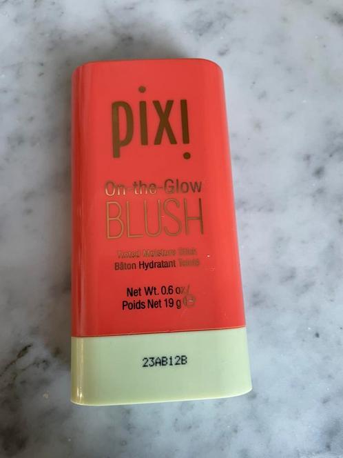 Pixi blush ‘On The Glow’ Juicy, Sieraden, Tassen en Uiterlijk, Uiterlijk | Gezichtsverzorging, Zo goed als nieuw, Verzorging, Ophalen of Verzenden