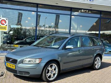 Volvo V50 2.4 Momentum Clima Cruise 17" LMV Trekhaak NAP NL- beschikbaar voor biedingen