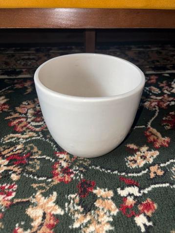 Witte Schaal - 13cm Diameter beschikbaar voor biedingen