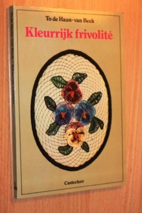 Kleurrijk frivolité 26021, Hobby en Vrije tijd, Kantklossen, Zo goed als nieuw, Boek of Tijdschrift, Ophalen of Verzenden