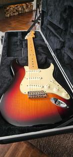 American Deluxe Fender  Stratocaster, Muziek en Instrumenten, Snaarinstrumenten | Gitaren | Elektrisch, Ophalen, Zo goed als nieuw