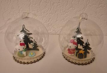Leuke kerstballen met Hello kitty

 beschikbaar voor biedingen