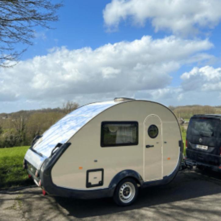 Kleine Caravan T@b 320 verhuur - Rijbewijs B - MTM>750kg, Caravans en Kamperen, Caravans, Bedrijf, tot en met 2, 500 - 750 kg