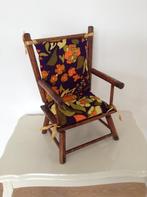 Vintage houten poppenstoel met kussen, Kinderen en Baby's, Speelgoed | Houten speelgoed, Ophalen of Verzenden, Gebruikt, Meubelstuk of Keukentje