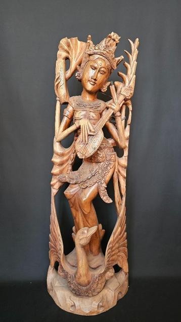 Saraswati Houtsculptuur Balinees beschikbaar voor biedingen