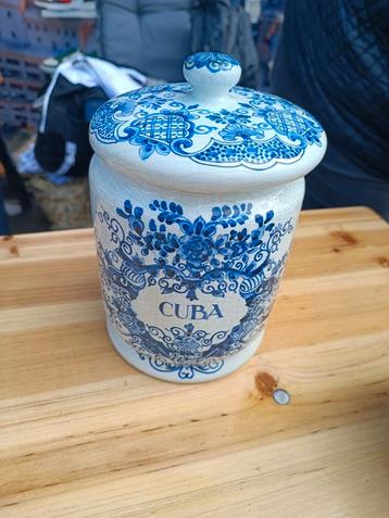 Cuba delfts blauw beschikbaar voor biedingen