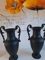 2 Grote Zwarte Vazen, Huis en Inrichting, Ophalen, Overige materialen, Gebruikt, Zwart