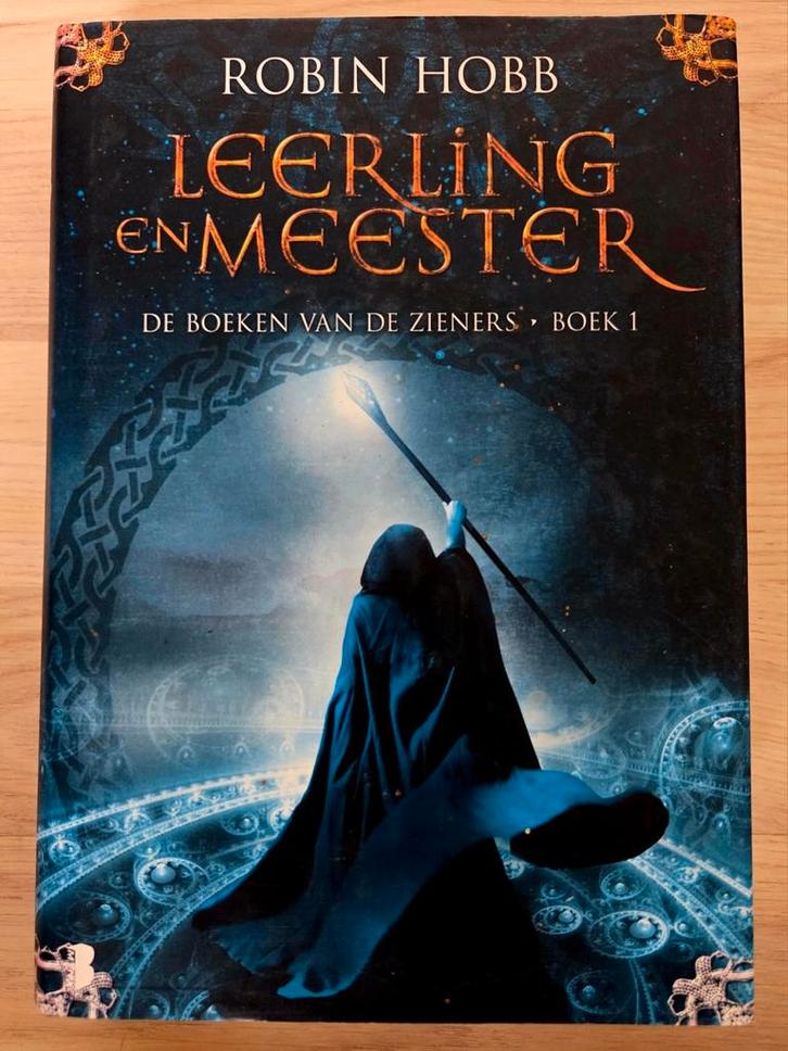 Leerling en Meester - Robin Hobb, Boeken, Fantasy, Zo goed als nieuw, Ophalen of Verzenden