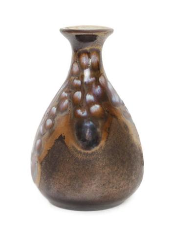 Ceramano 'Negro' aardewerk vaasje beschikbaar voor biedingen