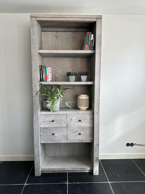 Authentieke boekenkast van massief eikenhout 📚🪴😍, Huis en Inrichting, Kasten | Boekenkasten, Gebruikt, 50 tot 100 cm, 200 cm of meer