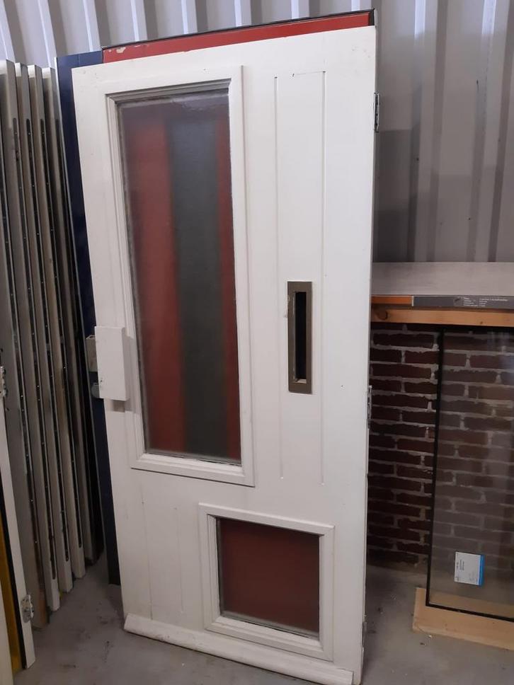 Hardhouten voordeur 935*2015, Tuin en Terras, Schuttingen, Zo goed als nieuw, Hout, 1 tot 2 meter, Minder dan 3 meter, Ophalen
