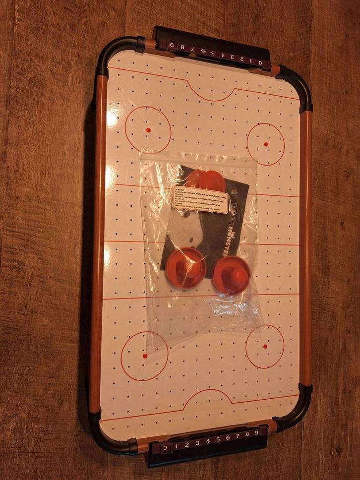 Airhockey Tafel - 57x31cm - Batterij Aangedreven, Hobby en Vrije tijd, Gezelschapsspellen | Bordspellen, Gebruikt, Een of twee spelers