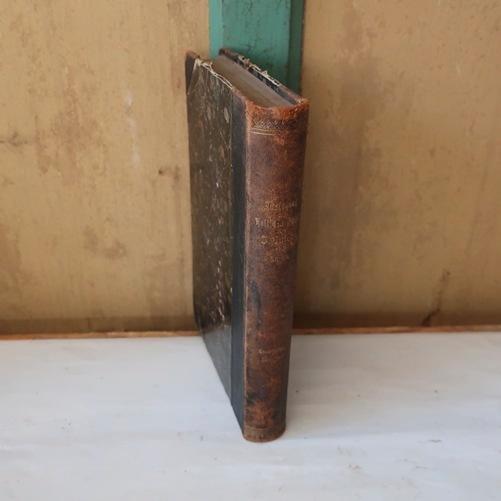 Oud boek circa 1900 rug van leer origineel 24,5 x 17 x 3 cm, Antiek en Kunst, Antiek | Boeken en Bijbels, Ophalen of Verzenden