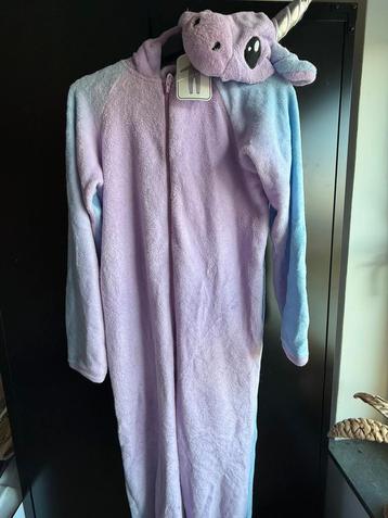 Eenhoorn onesie maat S beschikbaar voor biedingen