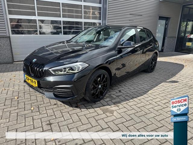 BMW 1-Serie (f40) 118i AUTOMAAT Black Edition, Auto's, BMW, Bedrijf, Te koop, 1-Serie, ABS, Airbags, Airconditioning, Alarm, Centrale vergrendeling