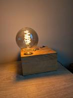 Prachtige bijzondere tafellamp! Houten blok met spiraal lamp, Ophalen of Verzenden, Zo goed als nieuw, Landelijk sober industrieel