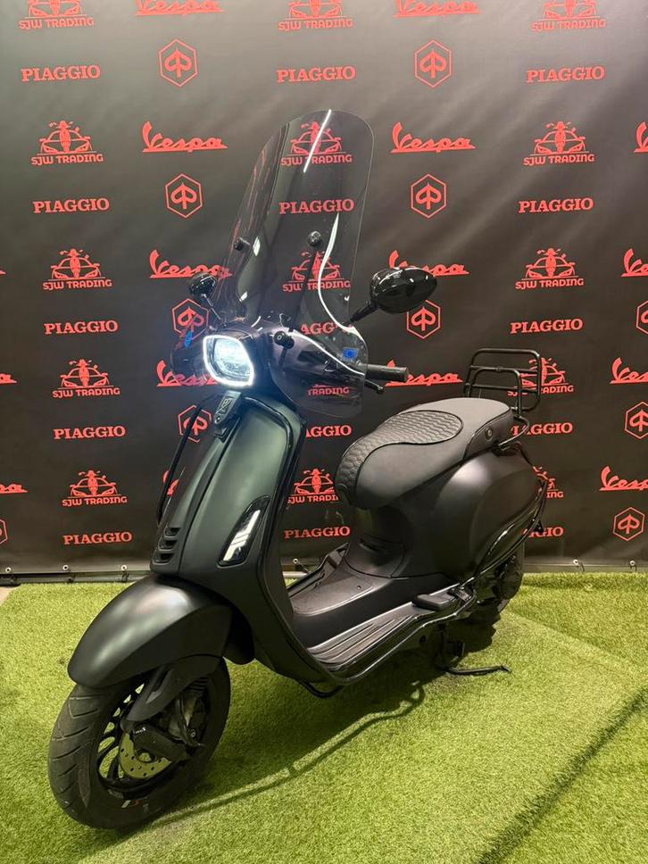 Vespa Sprint 2020 Brom! Mat Zwart / Custom Zadel / Garantie!, Fietsen en Brommers, Scooters | Vespa, Benzine, Ophalen of Verzenden