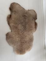 Mooie Lamsvacht, Beige, Zo goed als nieuw, Overige vormen, 50 tot 100 cm
