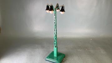 Marklin spoor 0 Lamp 13453/4 , 4-armig in zeer goede staat. beschikbaar voor biedingen