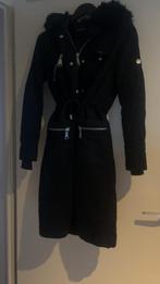 Nikkie Winterjas Maat 32, Kleding | Dames, Jassen | Winter, Ophalen of Verzenden, Zo goed als nieuw, Maat 34 (XS) of kleiner, Zwart