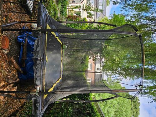 Rechthoekige trampoline merk Saltra met vangnet, Kinderen en Baby's, Speelgoed | Buiten | Trampolines, Gebruikt, Ophalen