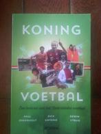 voetbalboek- Koning Voetbal ( Een lexicon v.h. Ned.Voetbal ), Ophalen of Verzenden, Zo goed als nieuw, Balsport