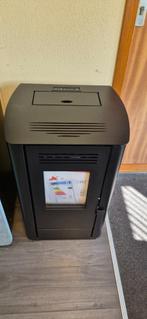 OPRUIMING! Pelletkachel Artel Romeonext 8Kw, Ophalen, Zo goed als nieuw, Inbouw, Pelletkachel