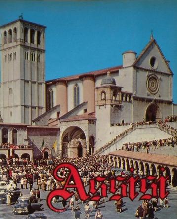 Assisi-in plastic omslag met 90 kleurenfoto's beschikbaar voor biedingen