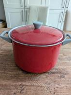 Te koop soeppan (rood met grijze grepen), Huis en Inrichting, Keuken | Potten en Pannen, Ophalen, Gebruikt