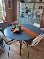 Mooie houten gebruikte tafel..zeer apart !, Ophalen, Gebruikt, 100 tot 150 cm, Vijf personen of meer