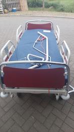elektrische ziekenhuisbed, hospitaalbed, verlostafel, Ophalen, Gebruikt