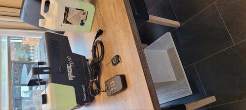 Te koop Beamz Rage 1800 rookmachine incl. vloeistof, Muziek en Instrumenten, Licht en Laser, Zo goed als nieuw, Rookmachine, Geluidgestuurd