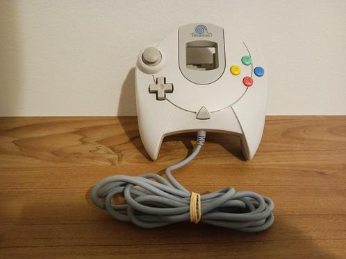 Dreamcast controller in goede staat, Spelcomputers en Games, Games | Sega, Zo goed als nieuw, Saturn of Dreamcast, 1 speler, Vanaf 3 jaar