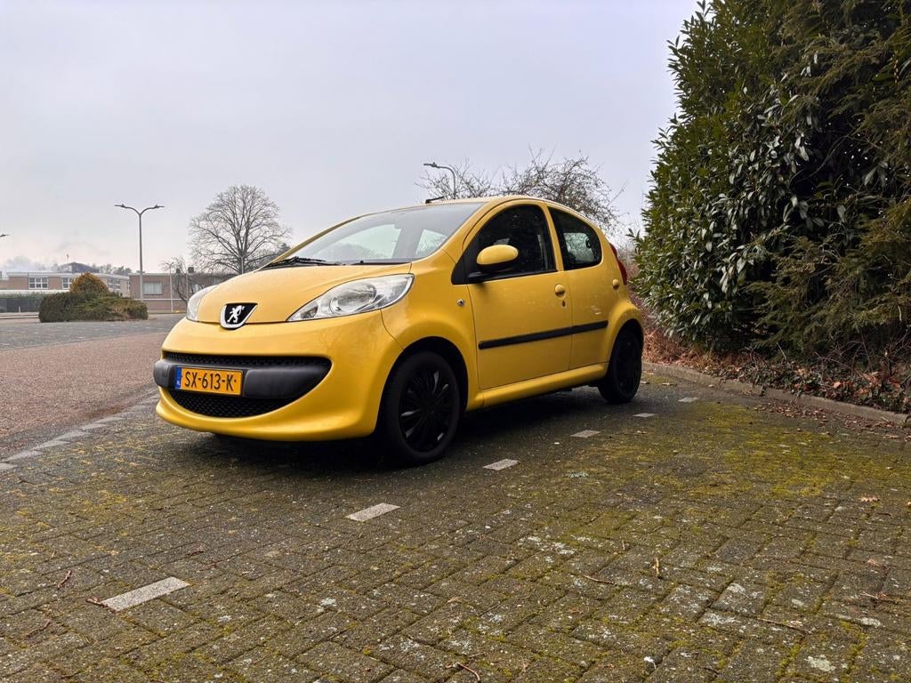 Peugeot 107 1.0 12V 5DR 2007, Auto's, Voorwielaandrijving, Stof, Overige kleuren, 4 stoelen