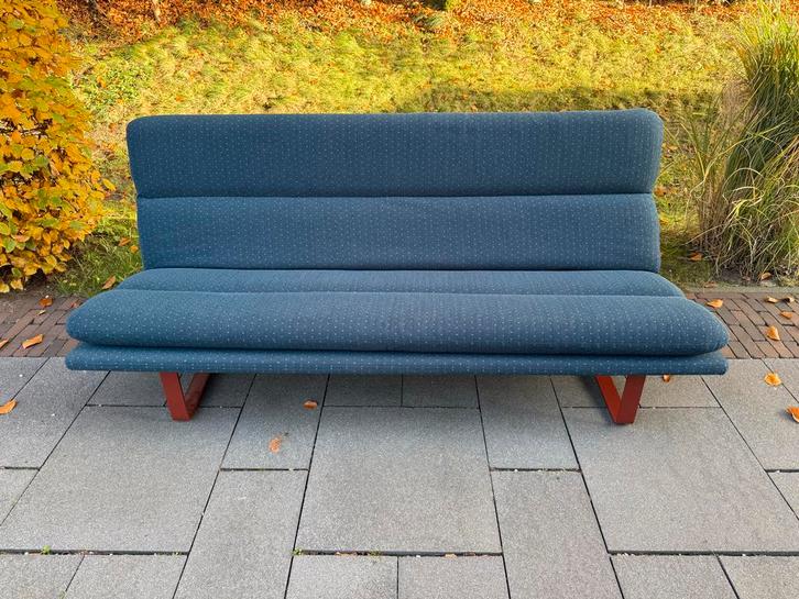 Artifort C683 bank, Kho Liang Ie, originele stof, Antiek en Kunst, Antiek | Meubels | Stoelen en Banken, Ophalen