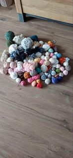 Restanten katoen, pluizig garen .cozy extra fine, Hobby en Vrije tijd, Breien en Haken, Ophalen of Verzenden, Breien of Haken