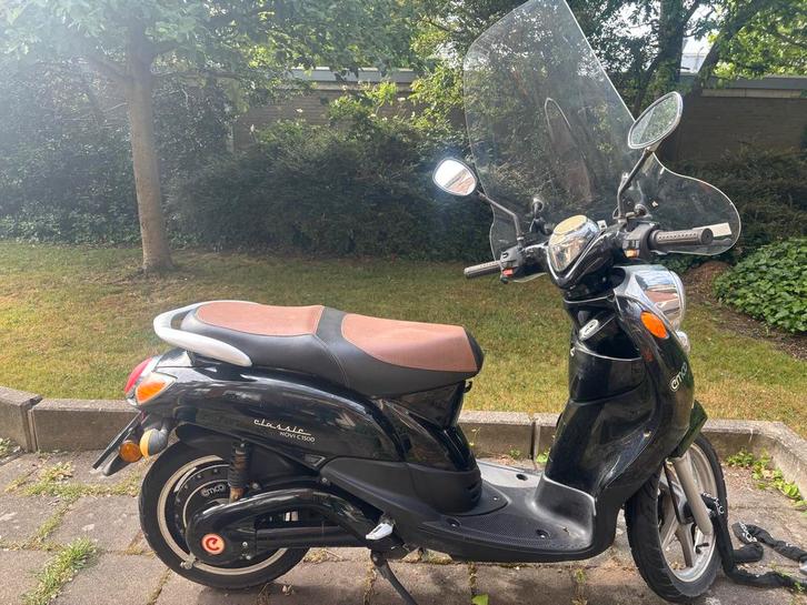 Emco Novi E300 Scooter - Elektrisch!, Fietsen en Brommers, Brommeronderdelen | Snorfietsen, Zo goed als nieuw, Overige merken