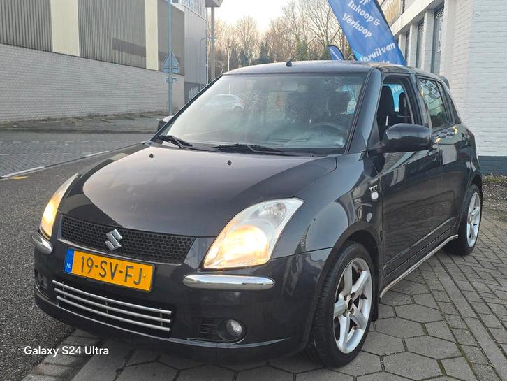 Suzuki Swift 1.5 Exclusive*2 e eigenaar*nap*apk*airco*rijd z, Auto's, Suzuki, Bedrijf, Te koop, Swift, ABS, Airbags, Airconditioning