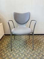 Akaba Gorka vergaderstoel, Niet ingevuld, Gebruikt, Metaal, Niet ingevuld