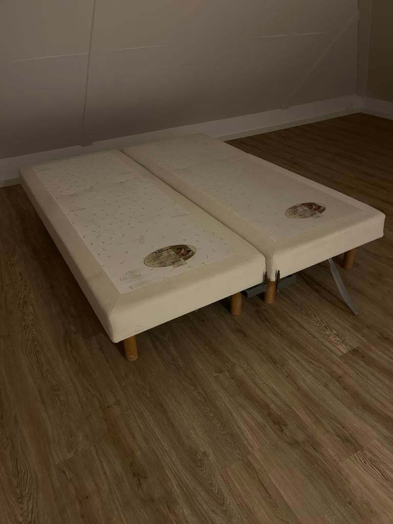 Tweepersoons bed frame, Beige, Tweepersoons, Ophalen of Verzenden, Zo goed als nieuw