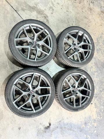 Astra J OPC Velgen Borbet Hankook Winterbanden 19 inch beschikbaar voor biedingen