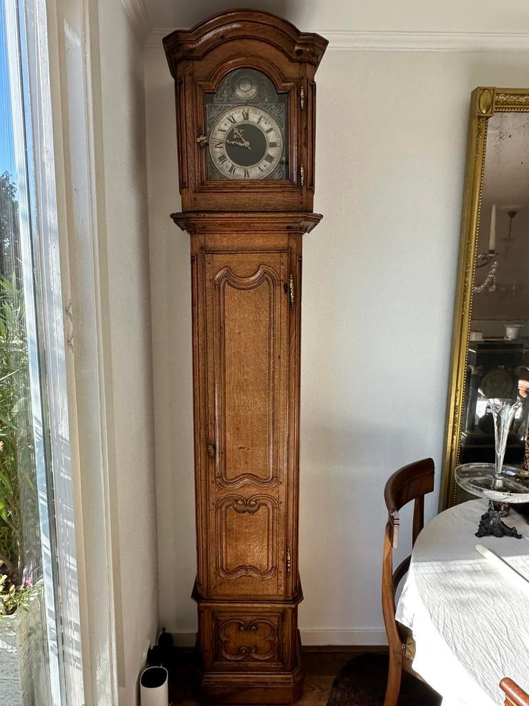 Fraai Luiks staand horloge, Ophalen