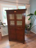 Vitrinekast Madeleine Leblanc, Huis en Inrichting, Ophalen, 50 tot 100 cm, Zo goed als nieuw, Met deur(en)