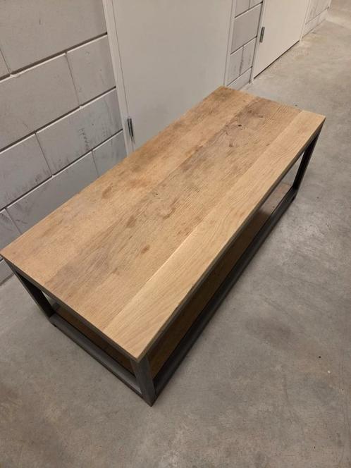 Teakhouten salontafel met stalen frame, Huis en Inrichting, Tafels | Salontafels, Gebruikt, Minder dan 50 cm, 50 tot 100 cm, 100 tot 150 cm