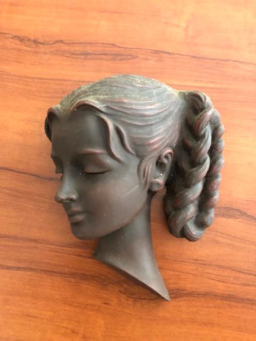 Wandbeeld Vrouwengezicht Klassiek, Antiek en Kunst, Kunst | Beelden en Houtsnijwerken, Ophalen of Verzenden