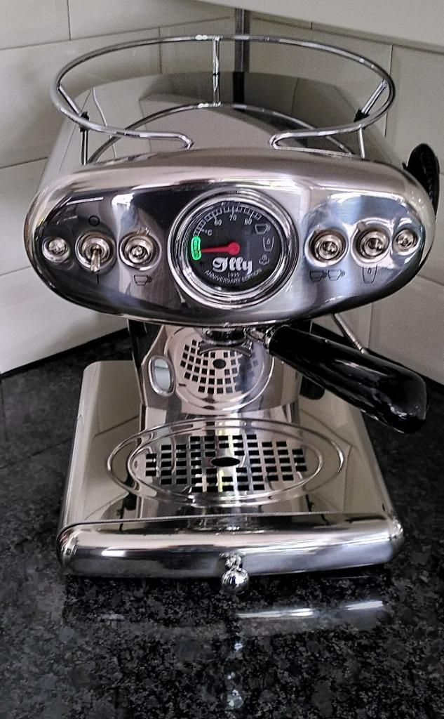 Illy X1 Anniversary Edition, Witgoed en Apparatuur, Koffiezetapparaten, Zo goed als nieuw, Espresso apparaat, Ophalen